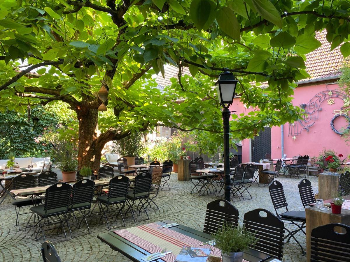 Gasthof Zum Storch Prichsenstadt Luaran gambar